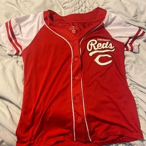 Women’s Cincinnati reds shirt size small, genuine merchandise